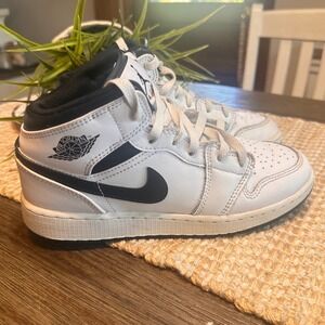 Air Jordan 1 Mid White Black- Youth Sneakers 2023 DQ8423-132 Shoes Size 5Y